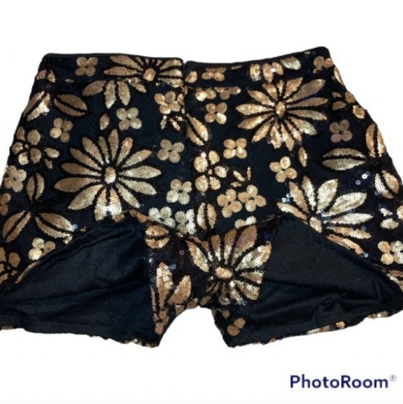 “Say What?” Woman’s High waisted Black & Gold Mesh floral sequin shorts medium - Picture 5 of 8